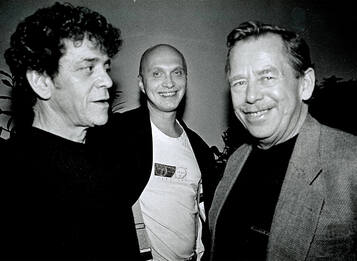 Lou Reed, Jan Macháček a Václav Havel Zdroj: foto Bohdan Holomíček