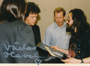Lou Reed, Václav Havel a Karel Havelka Zdroj: Vize 97
